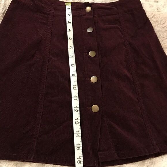 : : Xhilaration 90s Corduroy A Line Mini Skirt : : - Picture 6 of 9